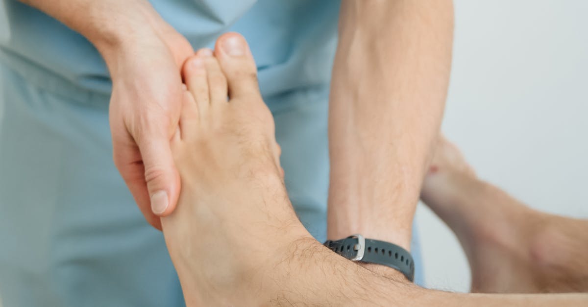 Educating Patients: How Podiatrists Enhance Understanding of Common Foot Issues